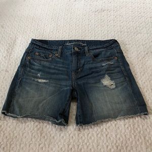 American Eagle Distressed Blue Jean Shorts Size 2